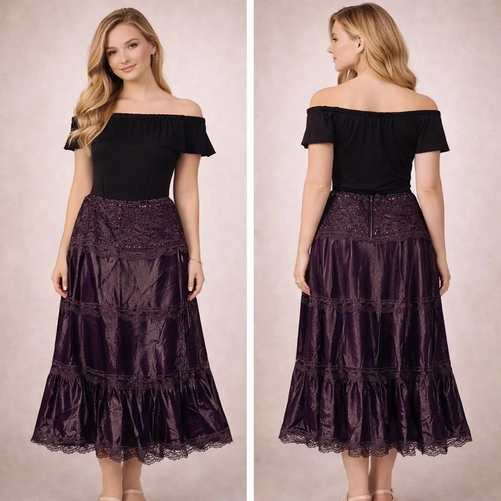 Aziz Knee Length Brown Skirt With Ribbon & Lace Design Size M